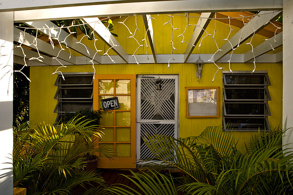 36171_DG_Color_USA_Ramora_Bay_Bahamas_Related_Group36170_DG_Color_USA_Harbour_Island_Bahamas_Related