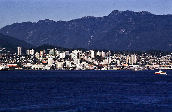 06810_B19_SL_COLOR_VANCOUVER_BC_TO_WHISTLER_WS_97_01.jpg