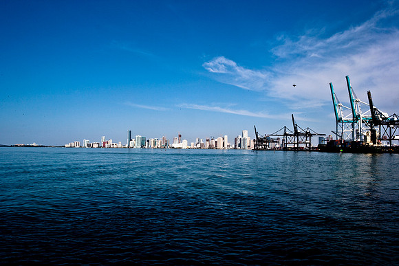 85473_ZV4N1791_Fisher_Island_4_2007