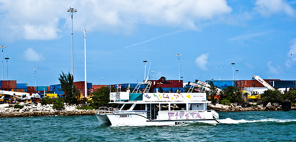85553_ZV4N_9132-779_Miami_FI_By_Boat_Pinker