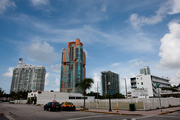 08062010_Miami_Beach_Art_Deco_DG_5L8Y5054