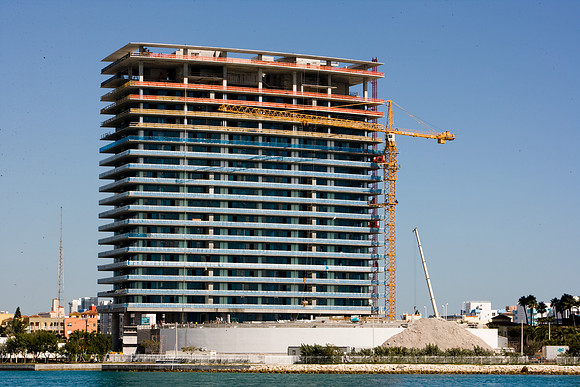 36135_DG_Color_USA_Miami_FL_Related_Group36135_Related_DG_ZV4N0617