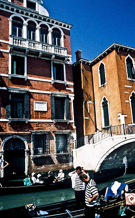 3813_SL_COLOR_AROUND_THE_WORLD_IN_8_MONTHS_APRIL_2000_15