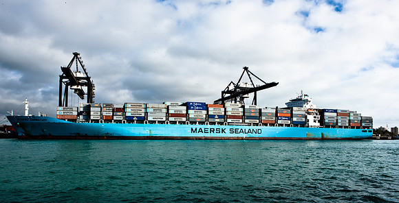 2901_Miami_Port_Cargo_Ships_20090220-5L8Y0775