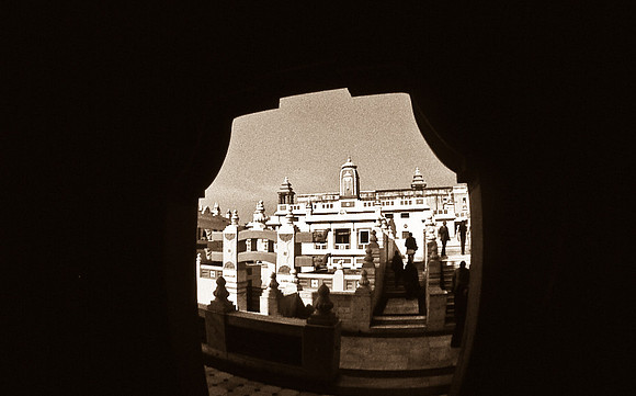 47302_SL_COLOR_INDIA_1987_4