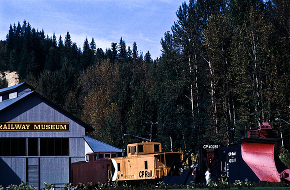 06815_B19_SL_COLOR_KAMLOOPS_TO_REVELSTOKE_WS_97_16.jpg