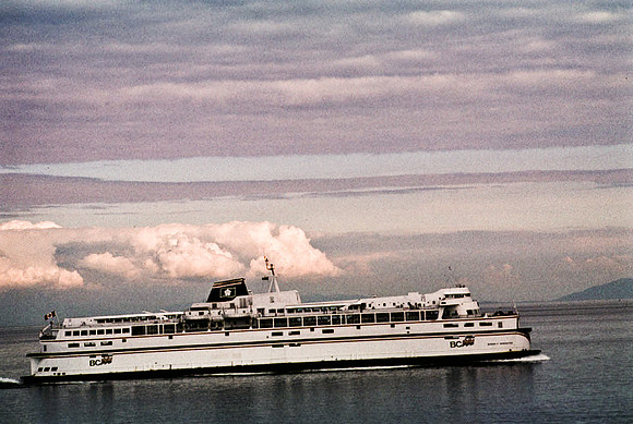 2547_SL_BOX_I_COLOR_OVKA_VICTORIA_CANADA_19