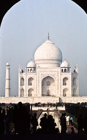 47268_SL_COLOR_INDIA_1987_16