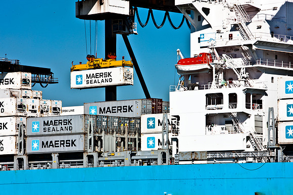 2903_DG_Port_Miami_Gargo_Ship_Containers_5l8Y_2776