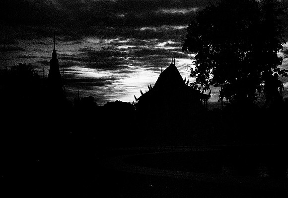 62451_2008_FM_BW_Cambodia_004-2