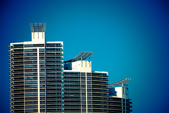 3806_DG_South_Beach_Miami_FL_5L8Y0166
