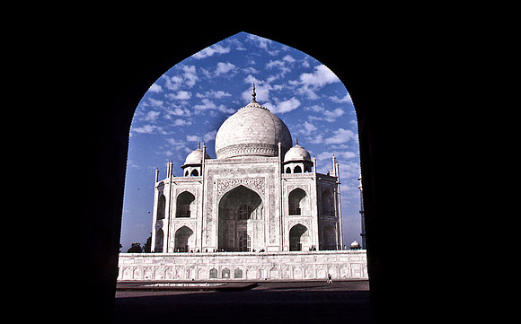 47270_SL_COLOR_INDIA_1987_9