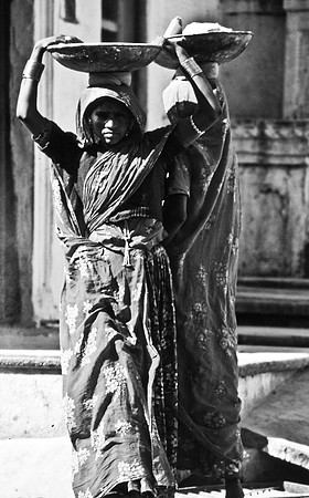 47263_SL_COLOR_INDIA_1987_17