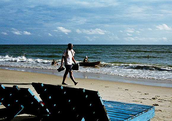 62445_2008_FM_Color_Cambodia_032