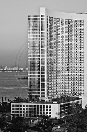 MIDTOWN_ MDT33137_DG_DSC_MIDTOWN_BW_7716