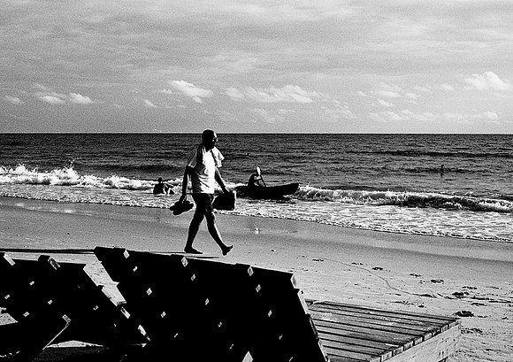 62445_2008_FM_BW_Cambodia_032-2