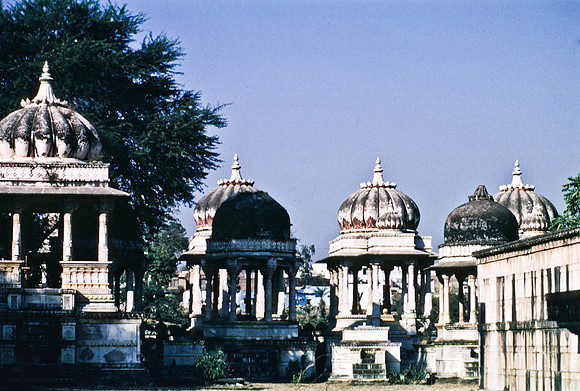 47278_SL_COLOR_INDIA_1987_17