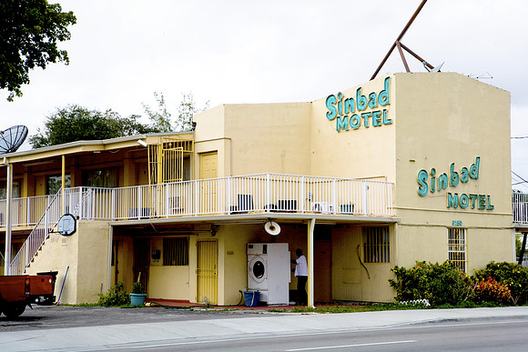 36155_DG_Color_USA_Miami_FL_Biscayne_BlvdZV4N6312_Oasis_Biscayne_BLV_Related