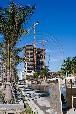 36136_DG_Color_USA_Miami_Beach_FL_Related_GroupZV4N0430
