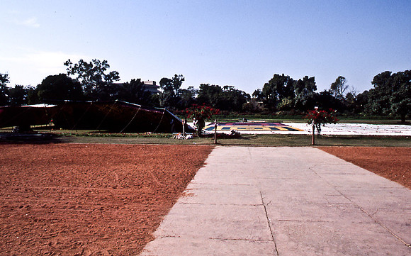 47303_SL_COLOR_INDIA_1987_7
