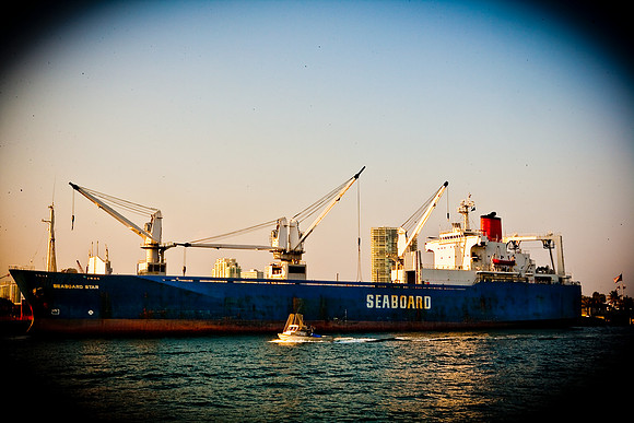 3804_DG_Port_Cargo_Cranes_Miami_FL_ZV4N1449
