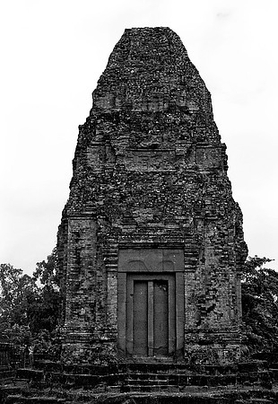 62456_2008_FM_BW_Temples_SlemReap_Cambodia_029