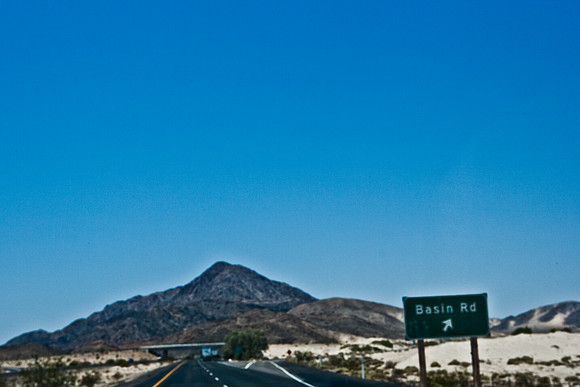 36351_DG_COLOR_BAKER_CALIFORNIA_CA_USA_2007_ZV4N_1062