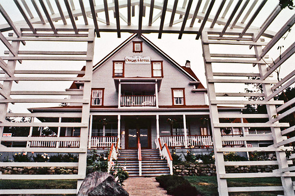 2545_SL_BOX_I_COLOR_OVKA_VICTORIA_CANADA_8
