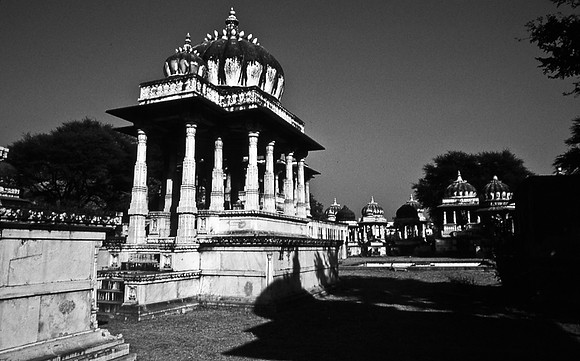 47274_SL_COLOR_INDIA_1987_7