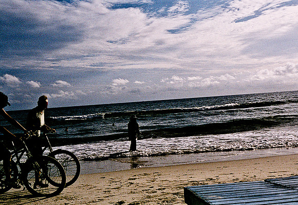 62447_2008_FM_Color_Cambodia_010