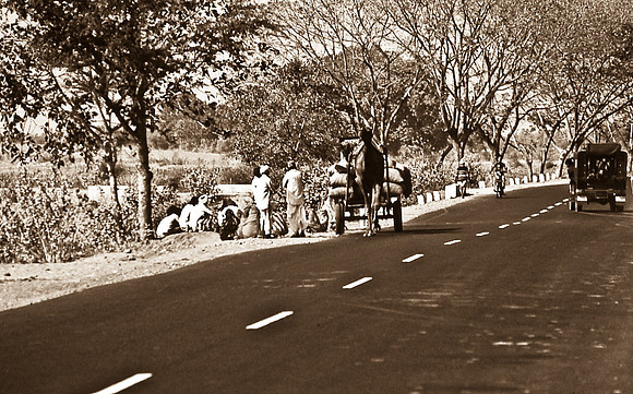 47290_SL_COLOR_INDIA_1987_11