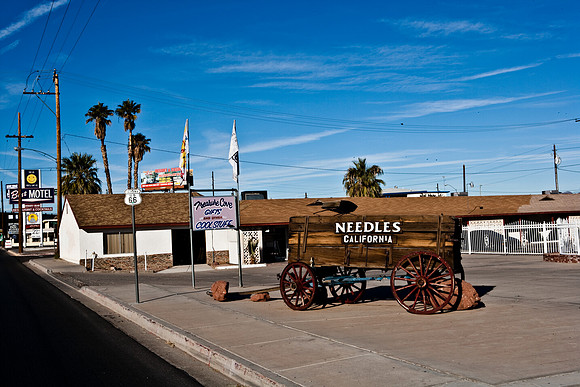 06647_DG_COLOR_NEEDLES_CALIFORNIA_CA_USA_2007_ZV4N_776