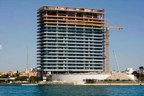 36135_DG_Color_USA_Miami_FL_Related_Group36135_Related_DG_ZV4N0612