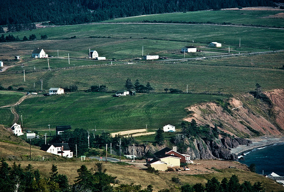47368_B3_SL_COLOR_SURROUNDINGS_NE_97_11.jpg