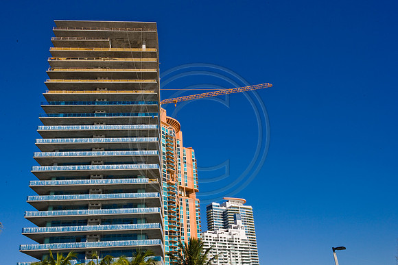 36136_DG_Color_USA_Miami_Beach_FL_Related_GroupZV4N0493