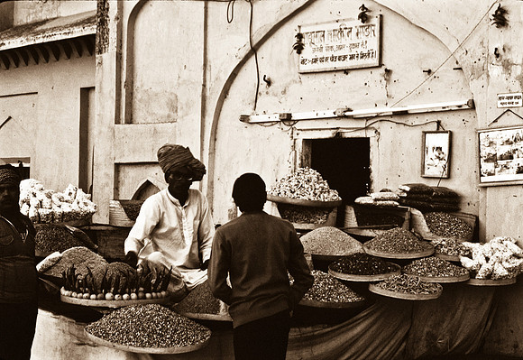 47282_SL_COLOR_INDIA_1987_1