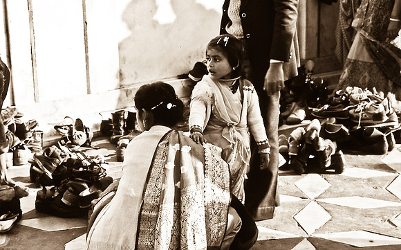 47273_SL_COLOR_INDIA_1987_3