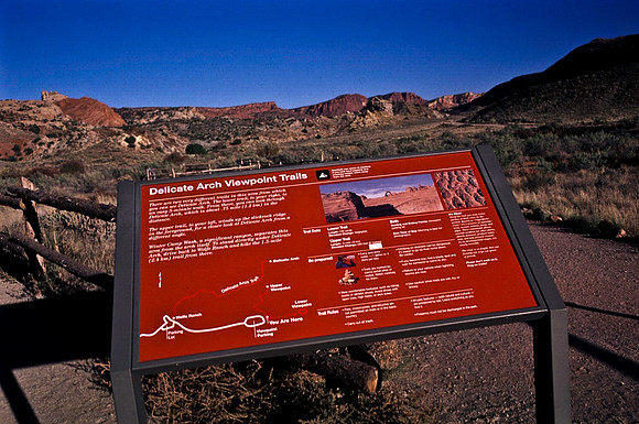 06778_B10_SL_COLOR_DELICATE_ARCHES_NAT_PARK_UT_97_12.jpg