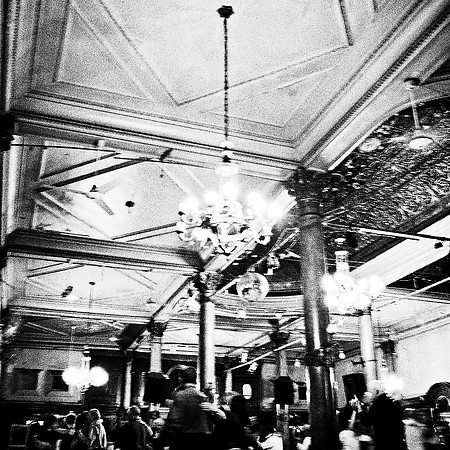 2654_FM_BW_SQ_CAFE_REAL-TANGO_BUENOS_AIRES_ARGENTINA_2004_1