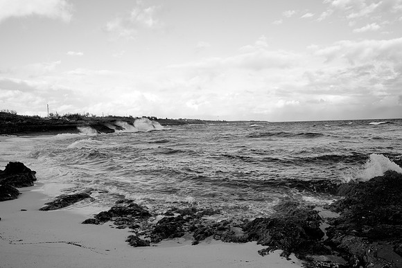 36163_DG_BW_USA_Harbour_Island_Bahamas_Related_GroupZV4N1762