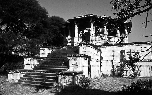 47274_SL_COLOR_INDIA_1987_10