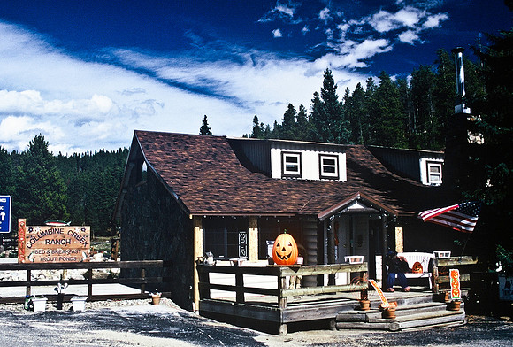 47427_B5_SL_COLOR_HOT_SULPHUR_HWY40_COLORADO_WYOMING_9708.jpg