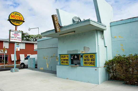 36156_DG_Color_USA_Miami_FL_Biscayne_BlvdDSC_1739_Oasis_Biscayne_BLV_Related