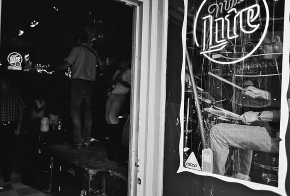 7531_FM_BW_KENTUCKY_01_14.jpg