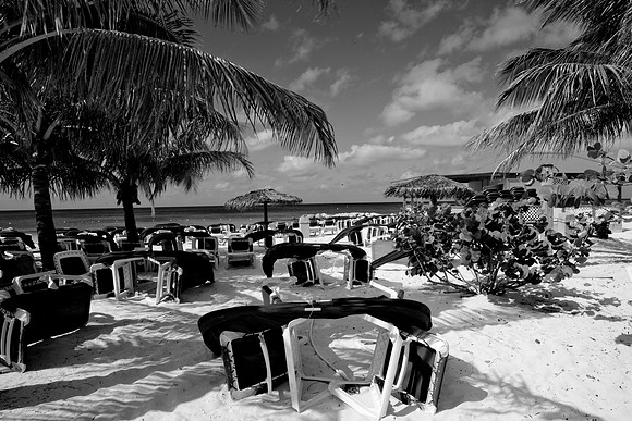 36169_DG_Color_USA_Harbour_Island_Bahamas_Related_GroupZV4N1926