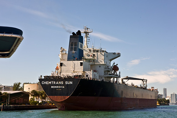 3105_DG_Cargo_Ship_Containers_Port_Miami_FL_5L8Y7556