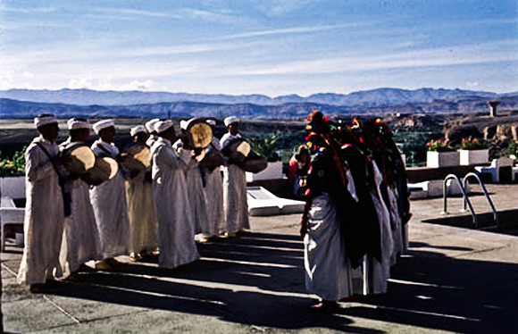 3232_SL_COLOR_EL_KELAA_M_GOUNA_MAROCCO_II_1998_17