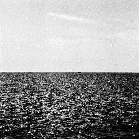 2646_FM_BW_SQ_THE_BAY-RESTAURANT_ARGENTINA_2004_5