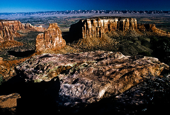 47464_B5_SL_COLOR_NATIONAL_MONUMENT_COLORADO_WY_97_03.jpg