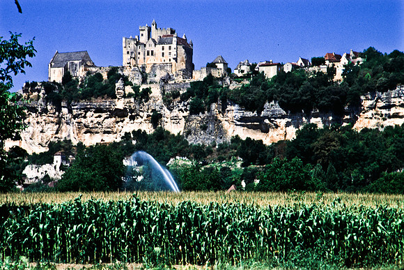 37212_SL_COLOR_BEYNAC_TO_LES_MILLANDES_FRANCE_1998_3
